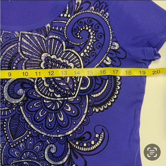 ZENERGY by CHICO’S Women's Short Sleeve Pattern Studded Shirt Purple Sz 1 (M/8) - Picture 9 of 14